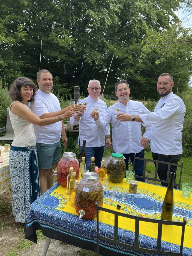 Visite de la maison de Moët et Chandon et le Lycée de Bazeilles auprès de producteurs marqués "Valeurs Parc" et du Président du Parc naturel régional des Ardennes